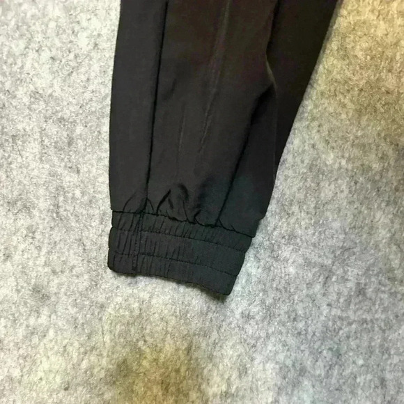 ASICS Women’s Black Jogger - Small - Picture 4 of 6
